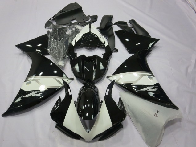 Black Silver White 2012-2014 R1 Motorcycle Fairing Black Silver White 2012-2014 R1 Motorcycle Fairing