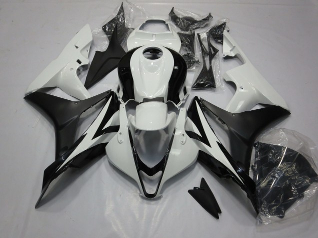 Clean Black and White 2007-2008 CBR600RR Motorcycle Fairing Clean Black and White 2007-2008 CBR600RR Motorcycle Fairing