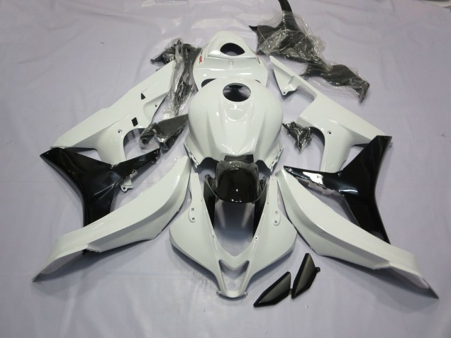 Gloss White and Black 2007-2008 CBR600RR Motorcycle Fairing Gloss White and Black 2007-2008 CBR600RR Motorcycle Fairing