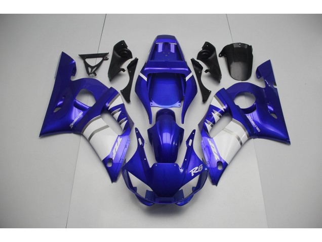 Silver White and Blue 1998-2002 R6 Motorcycle Fairing Silver White and Blue 1998-2002 R6 Motorcycle Fairing
