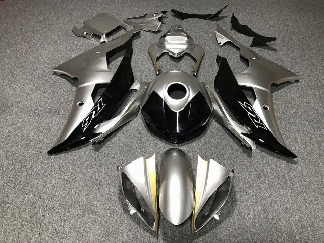 Silver and Black Custom 2008-2016 R6 Motorcycle Fairing Silver and Black Custom 2008-2016 R6 Motorcycle Fairing