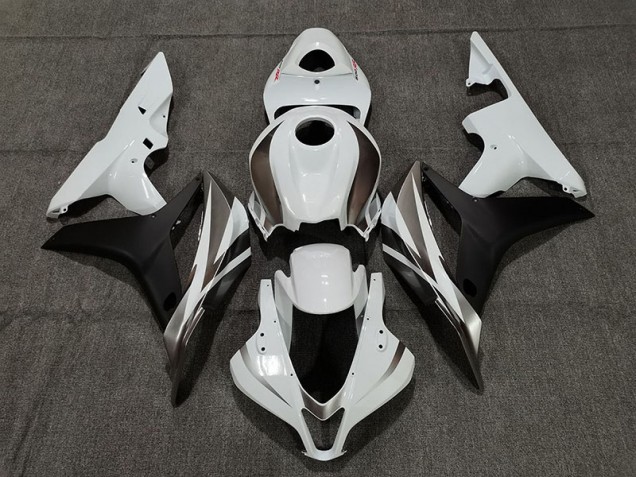 White OEM Style 2007-2008 CBR600RR Motorcycle Fairing White OEM Style 2007-2008 CBR600RR Motorcycle Fairing