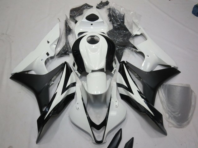 White and Black OEM Style 2007-2008 CBR600RR Motorcycle Fairing White and Black OEM Style 2007-2008 CBR600RR Motorcycle Fairing